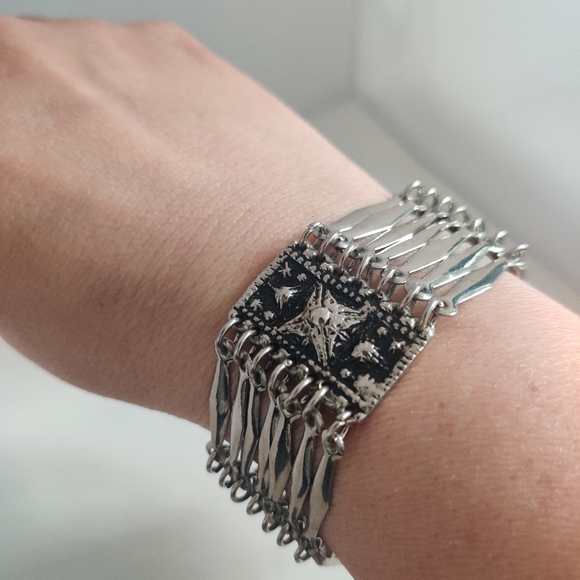 VTG Tribal Southwestern Silver bracelet - Picture 1 of 7